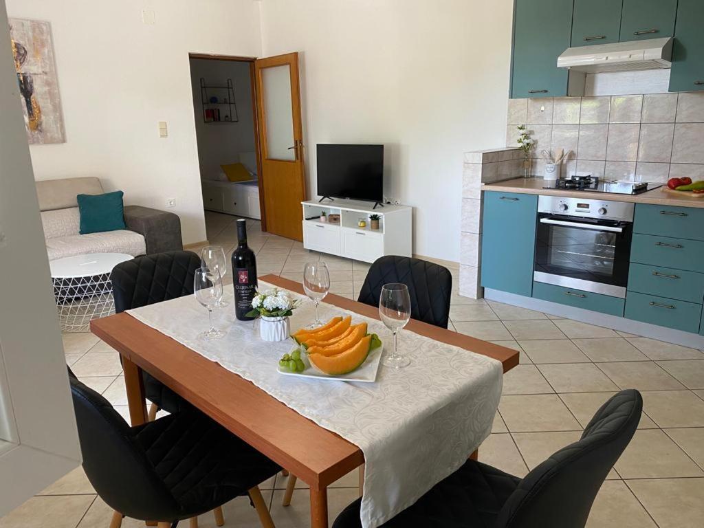 Apartmani Josipa Trogir Bagian luar foto