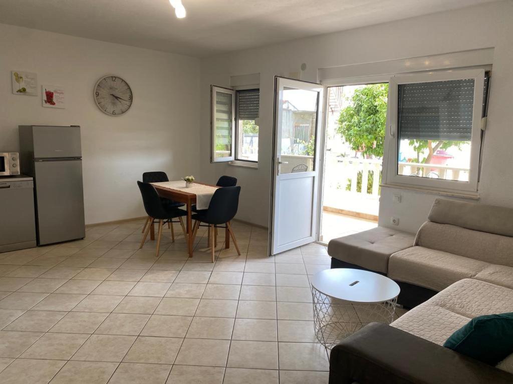Apartmani Josipa Trogir Bagian luar foto