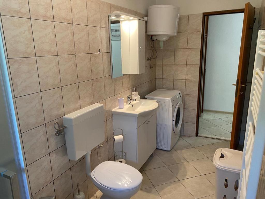 Apartmani Josipa Trogir Bagian luar foto